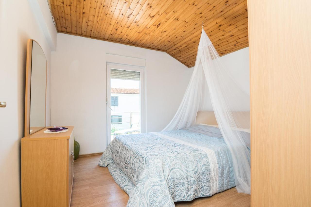 Paula Apartments Vir Eksteriør bilde