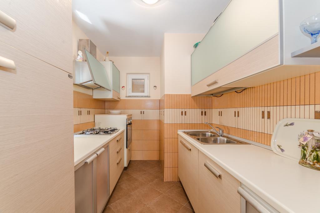Paula Apartments Vir Eksteriør bilde